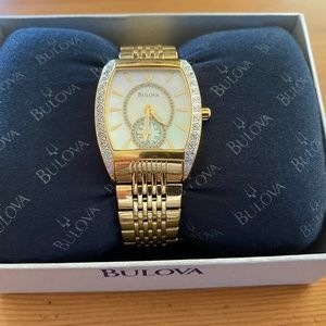 Bulova Unisex Gold Toned Watch C976824 Used